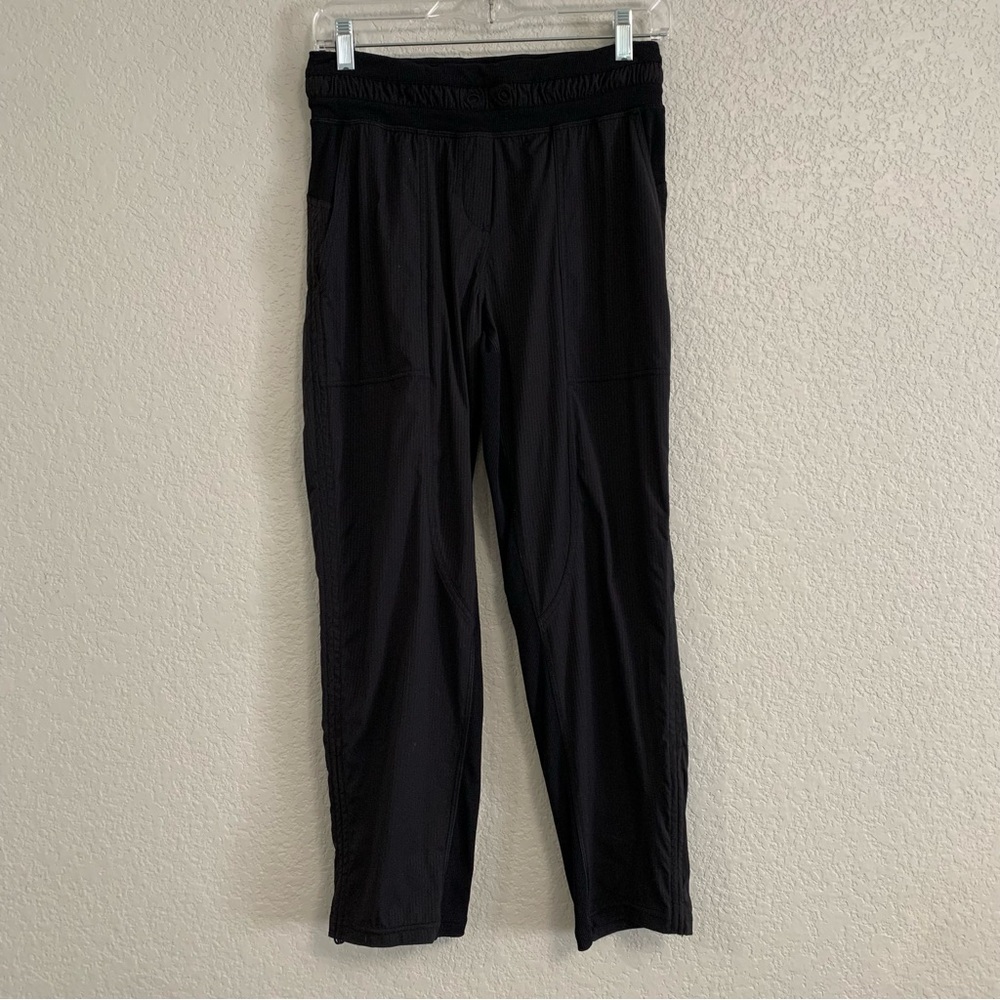 Lululemon Dance Studio Pants Women 4 Mid Rise Crop 25" Black